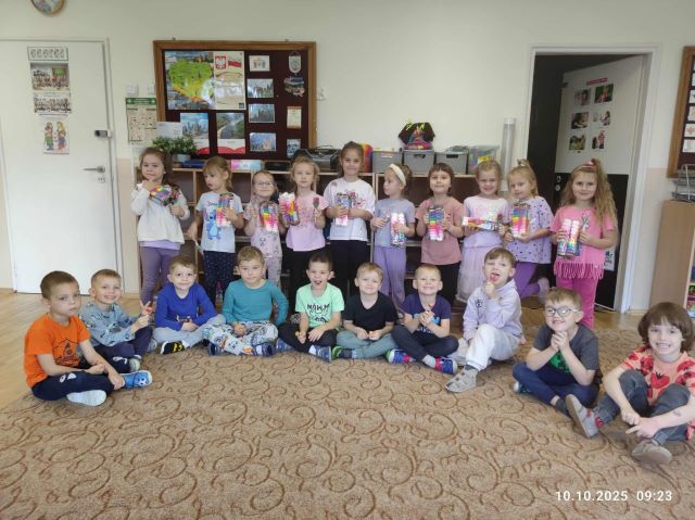 Bratki dzien dziewczynek