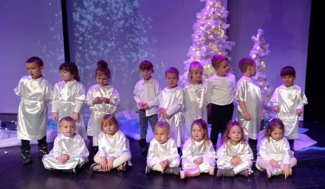 Sloneczniki na scenie