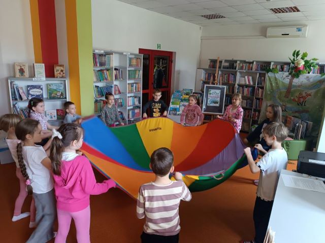 koniczynki z chusta dzien ziemi