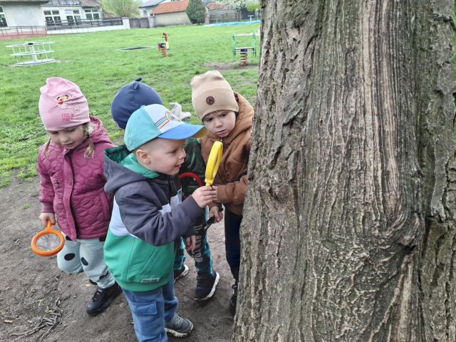 maki dzien ziemi na podworku