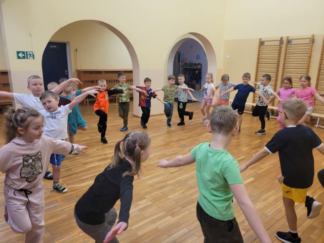 niezapominajki i cwiczenia sportowe