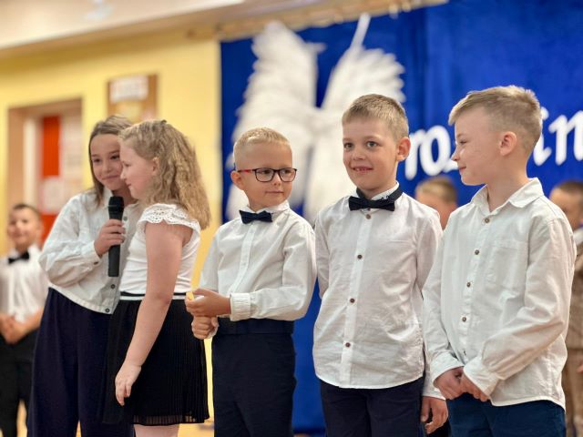 niezapominajki mowia na zakonczeniu roku