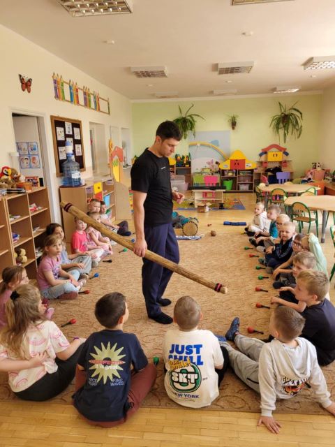 niezapominajki z kaktusem