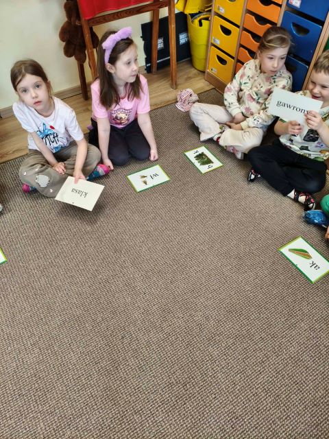 rumianki czytaja wyrazy