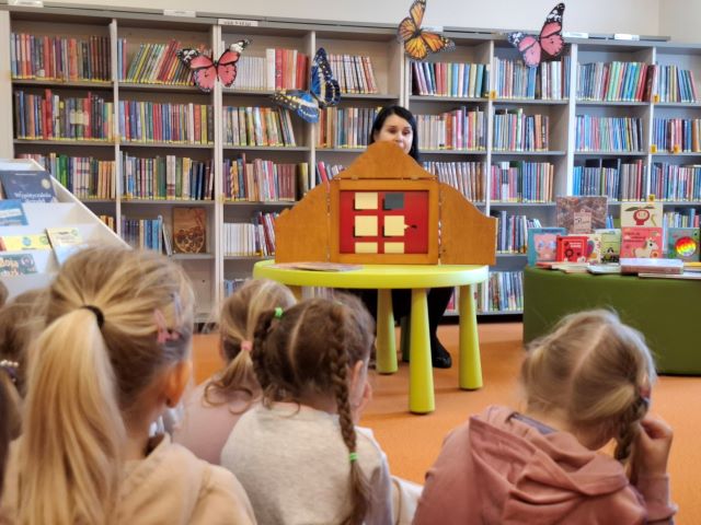 sloneczniki sluchaja teatrzyku