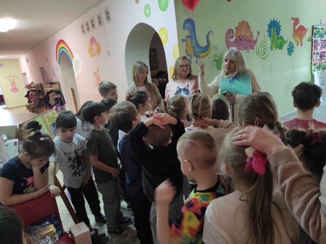 sloneczniki wreczja ksiazeczke o kotkach